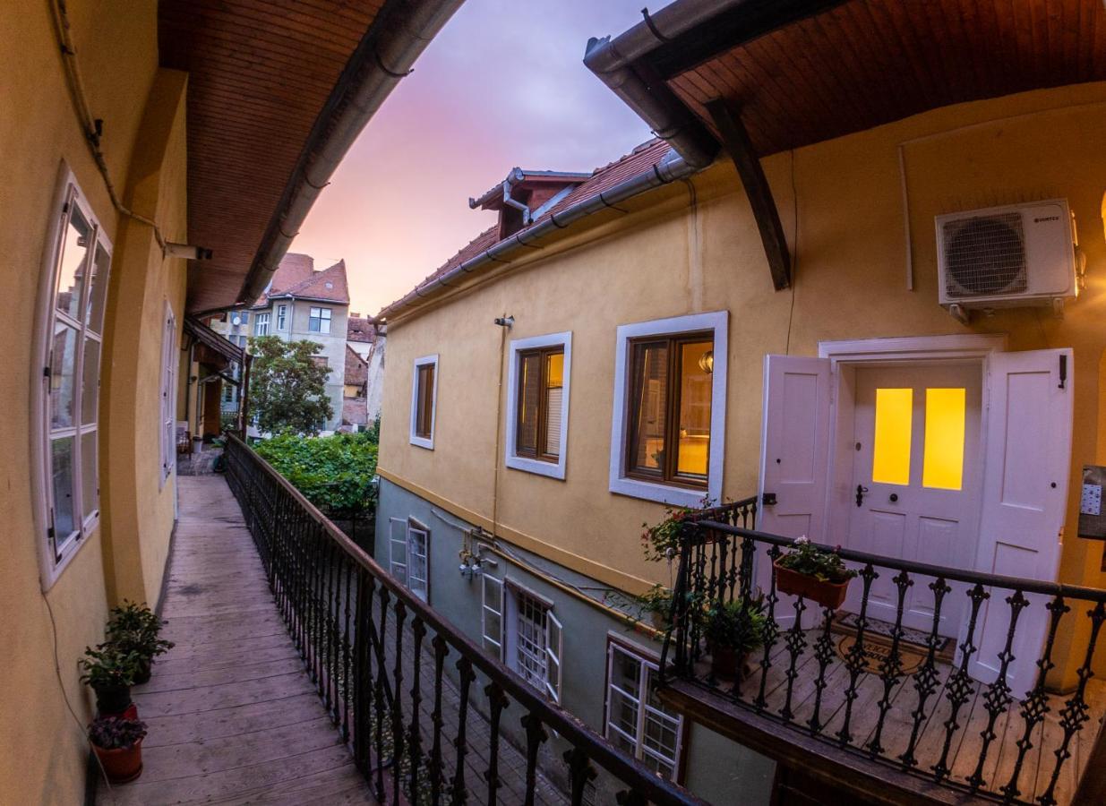 Moldos Haus Apartment Sibiu Exterior photo